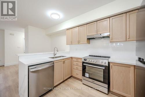 3D - 50 Howe Drive, Waterloo, ON - Indoor Photo Showing Kitchen With Double Sink