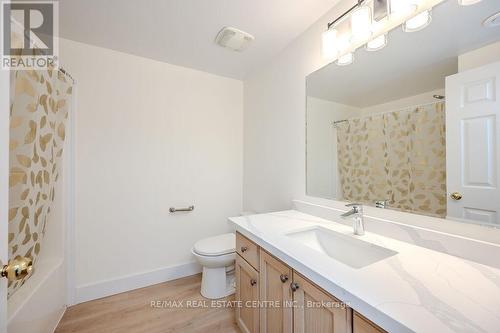 3D - 50 Howe Drive, Waterloo, ON - Indoor Photo Showing Bathroom