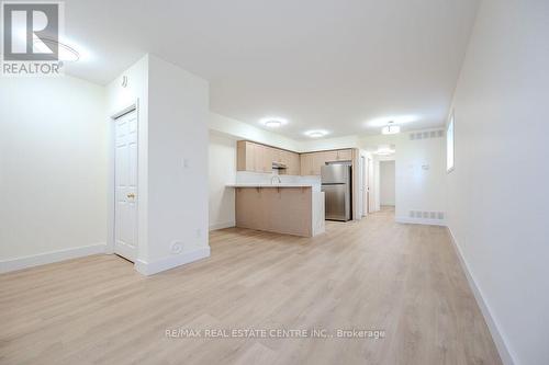 3D - 50 Howe Drive, Waterloo, ON - Indoor