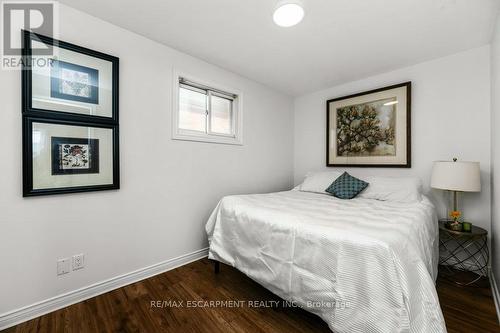 536 John Street N, Hamilton, ON - Indoor Photo Showing Bedroom