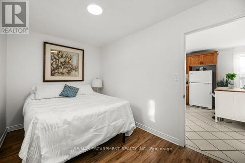 536 John Street N, Hamilton, ON - Indoor Photo Showing Bedroom