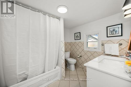 536 John Street N, Hamilton, ON - Indoor Photo Showing Bathroom