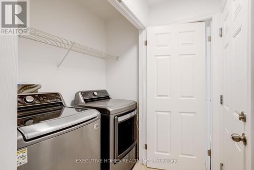 5 Havenwood Lane, Middlesex Centre, ON - Indoor Photo Showing Laundry Room