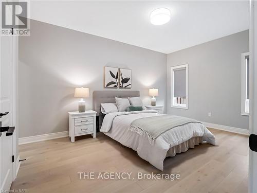 27 Austin Drive, Welland, ON - Indoor Photo Showing Bedroom