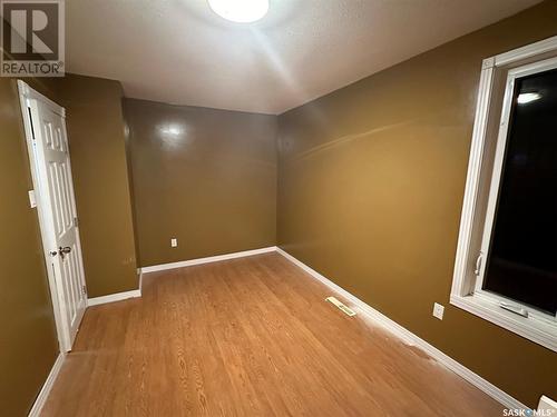 895 7Th Avenue Nw, Moose Jaw, SK - Indoor Photo Showing Other Room