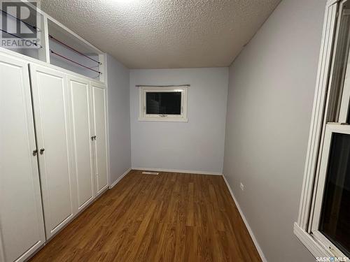 895 7Th Avenue Nw, Moose Jaw, SK - Indoor Photo Showing Other Room