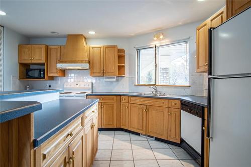 363 Northwind Drive, Vernon, BC - Indoor Photo Showing Kitchen With Double Sink