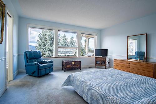 363 Northwind Drive, Vernon, BC - Indoor Photo Showing Bedroom