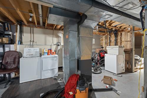 3565 Elk Road, Westbank, BC - Indoor Photo Showing Laundry Room