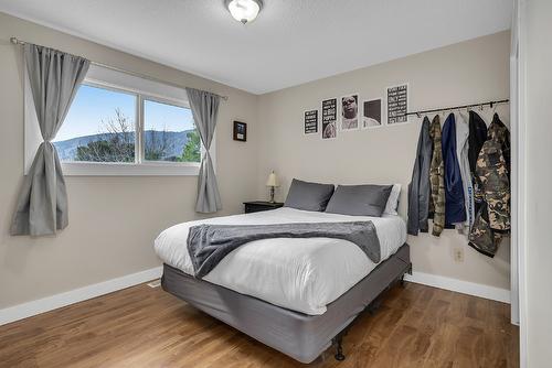 2612 Applewood Road, West Kelowna, BC - Indoor Photo Showing Bedroom