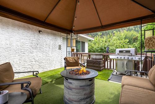 2612 Applewood Road, West Kelowna, BC - Outdoor With Deck Patio Veranda With Exterior