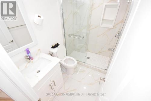 2 Bunchgrass Place, Brampton, ON - Indoor Photo Showing Bathroom