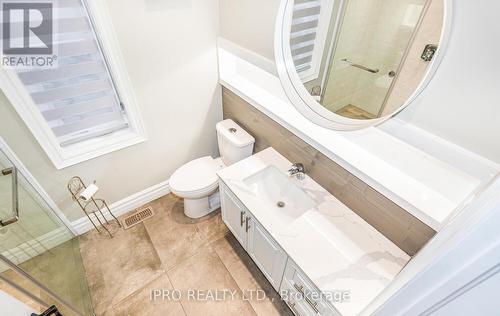 137 Spring Azure Crescent, Oakville, ON - Indoor Photo Showing Bathroom