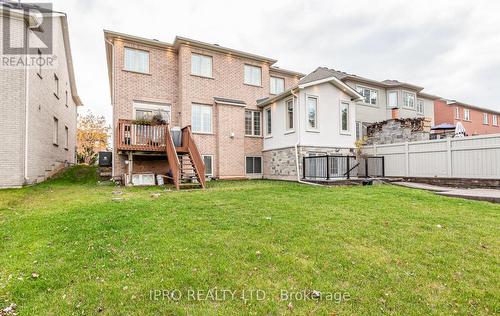 137 Spring Azure Crescent, Oakville, ON - Outdoor