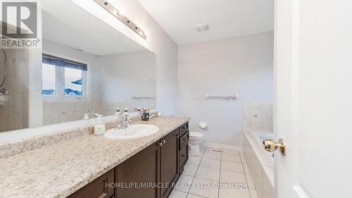 4 Fossil Street, Brampton, ON - Indoor Photo Showing Bathroom