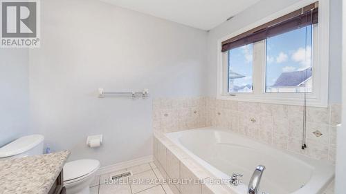 4 Fossil Street, Brampton, ON - Indoor Photo Showing Bathroom