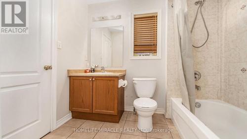 4 Fossil Street, Brampton, ON - Indoor Photo Showing Bathroom