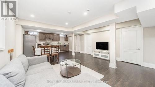 4 Fossil Street, Brampton, ON - Indoor Photo Showing Living Room