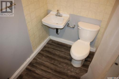 511 Montreal Street, Regina, SK - Indoor Photo Showing Bathroom