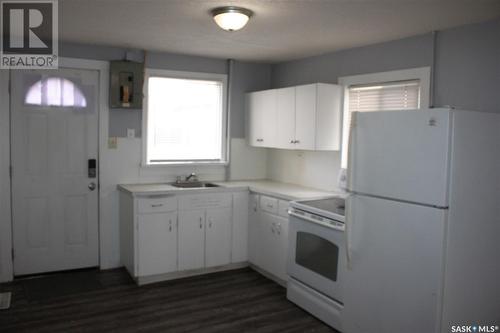 511 Montreal Street, Regina, SK - Indoor Photo Showing Kitchen