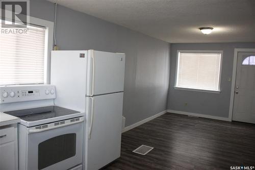 511 Montreal Street, Regina, SK - Indoor Photo Showing Kitchen