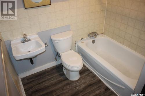 511 Montreal Street, Regina, SK - Indoor Photo Showing Bathroom