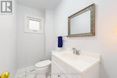 2274 Chapman Court, Pickering, ON - Indoor Photo Showing Bathroom