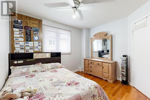 2274 Chapman Court, Pickering, ON - Indoor Photo Showing Bedroom