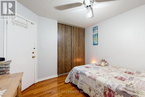 2274 Chapman Court, Pickering, ON - Indoor Photo Showing Bedroom