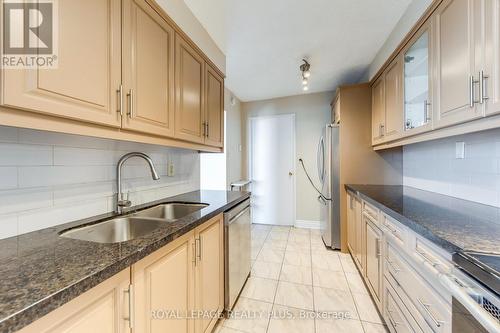 1403 - 3170 Kirwin Avenue, Mississauga, ON - Indoor Photo Showing Kitchen With Double Sink