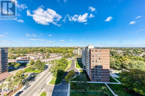 1403 - 3170 Kirwin Avenue, Mississauga, ON - Outdoor With View