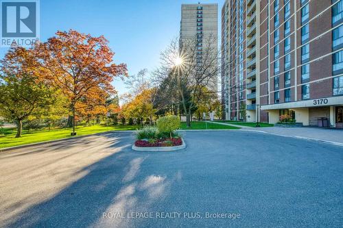 1403 - 3170 Kirwin Avenue, Mississauga, ON - Outdoor