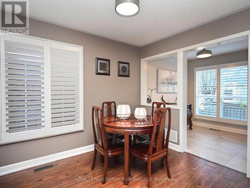 2554 Dashwood Drive, Oakville, ON - Indoor Photo Showing Dining Room