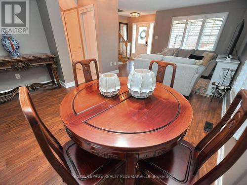 2554 Dashwood Drive, Oakville, ON - Indoor Photo Showing Dining Room