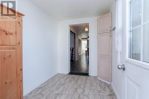 26 Meda Street, St. Thomas, ON - Indoor Photo Showing Other Room