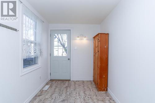 26 Meda Street, St. Thomas, ON - Indoor Photo Showing Other Room