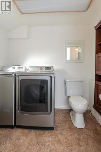 26 Meda Street, St. Thomas, ON - Indoor Photo Showing Laundry Room