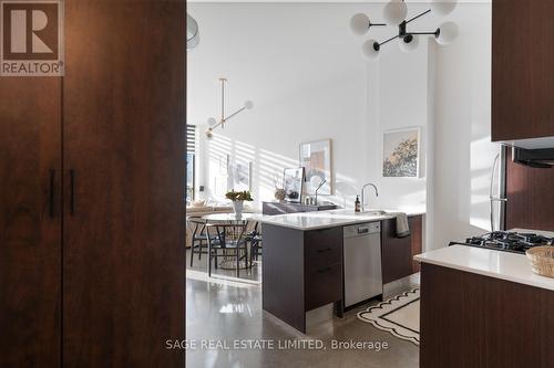 308 - 625 Queen Street E, Toronto, ON - Indoor Photo Showing Kitchen