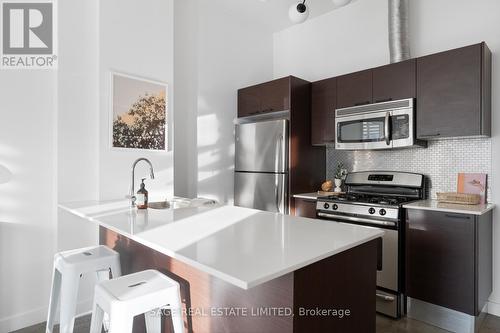 308 - 625 Queen Street E, Toronto, ON - Indoor Photo Showing Kitchen With Stainless Steel Kitchen