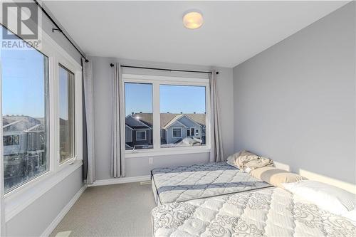 247 Atima Circle, Ottawa, ON - Indoor Photo Showing Bedroom