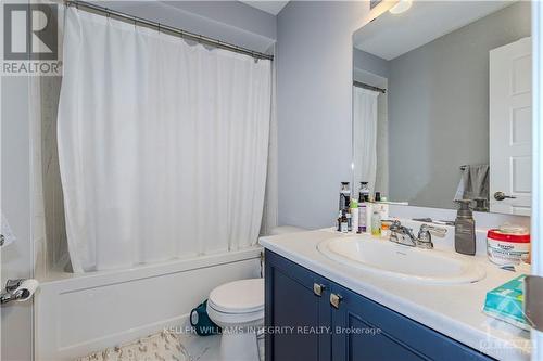 247 Atima Circle, Ottawa, ON - Indoor Photo Showing Bathroom