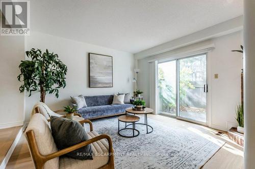 56 - 3050 Orleans Road, Mississauga, ON - Indoor Photo Showing Living Room