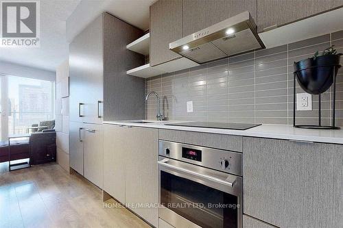 3103 - 88 Harbour Street, Toronto, ON - Indoor Photo Showing Kitchen