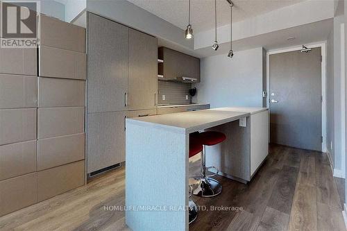 3103 - 88 Harbour Street, Toronto, ON - Indoor Photo Showing Kitchen