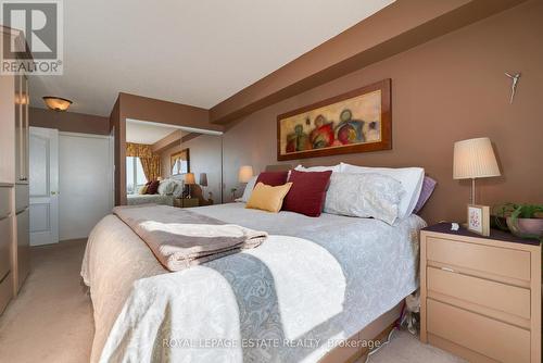 878 - 1 Greystone Walk Drive, Toronto, ON - Indoor Photo Showing Bedroom