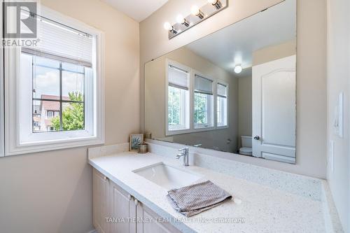 45 Joshua Boulevard, Whitby, ON - Indoor Photo Showing Bathroom