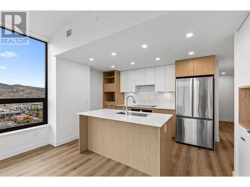 1488 Bertram Street Unit# 3010, Kelowna, BC - Indoor Photo Showing Kitchen