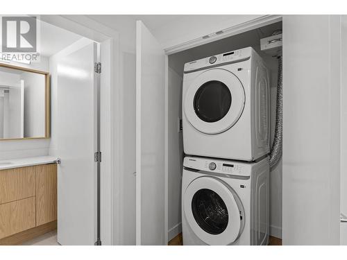 1488 Bertram Street Unit# 3010, Kelowna, BC - Indoor Photo Showing Laundry Room