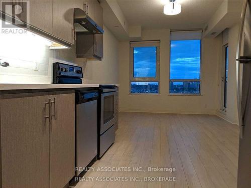 2102 - 17 Zorra Street, Toronto, ON - Indoor Photo Showing Kitchen