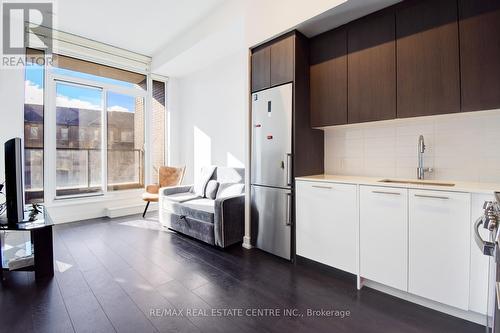 202 - 215 Veterans Drive, Brampton, ON - Indoor Photo Showing Kitchen